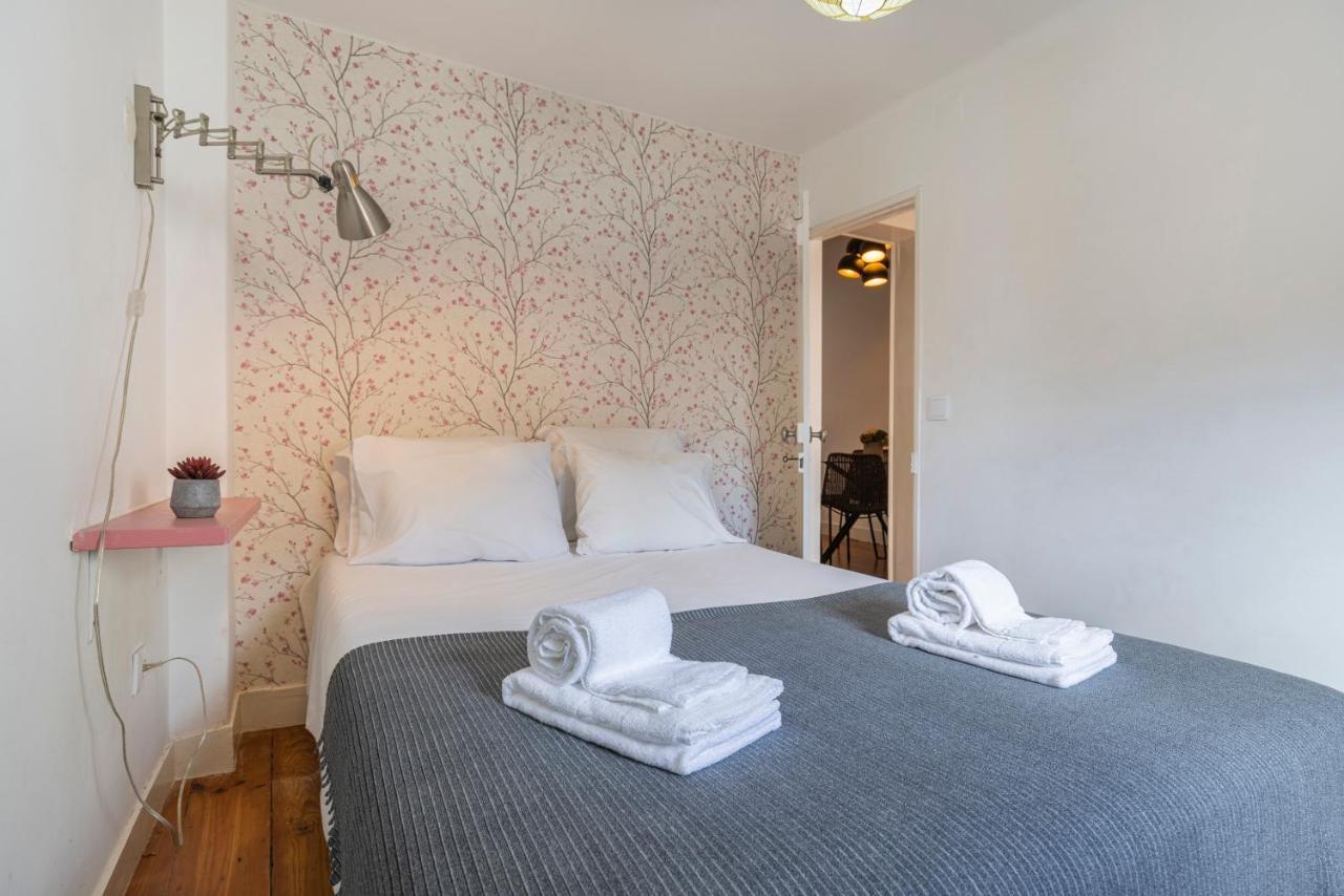Alfama 2Bdr Duplex Apartment W/ Balcony By Lovelystay 리스본 외부 사진