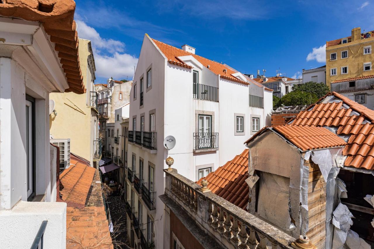 Alfama 2Bdr Duplex Apartment W/ Balcony By Lovelystay 리스본 외부 사진