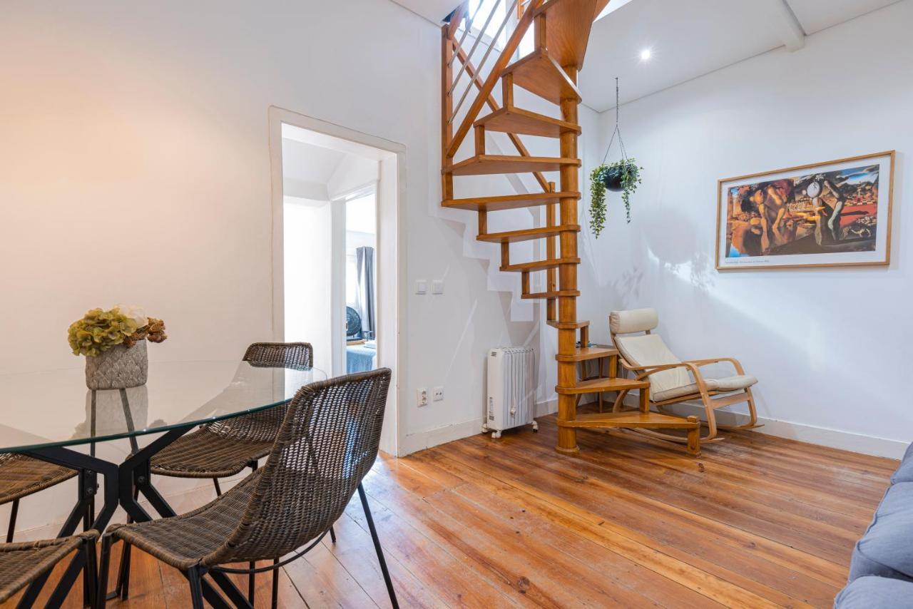 Alfama 2Bdr Duplex Apartment W/ Balcony By Lovelystay 리스본 외부 사진